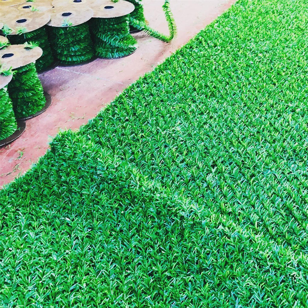 Anti-UV Artificial Grass Privacy Fence - Realistic Green Wall for Garden Decoration and Outdoor Screening-ALB
